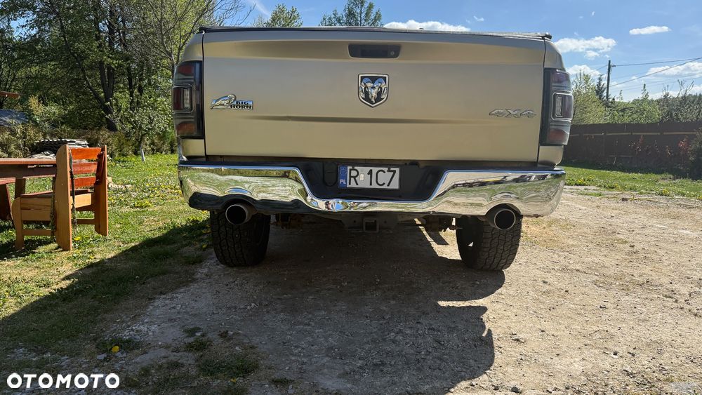 Dodge RAM - 12