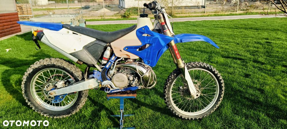 Yamaha YZ - 16