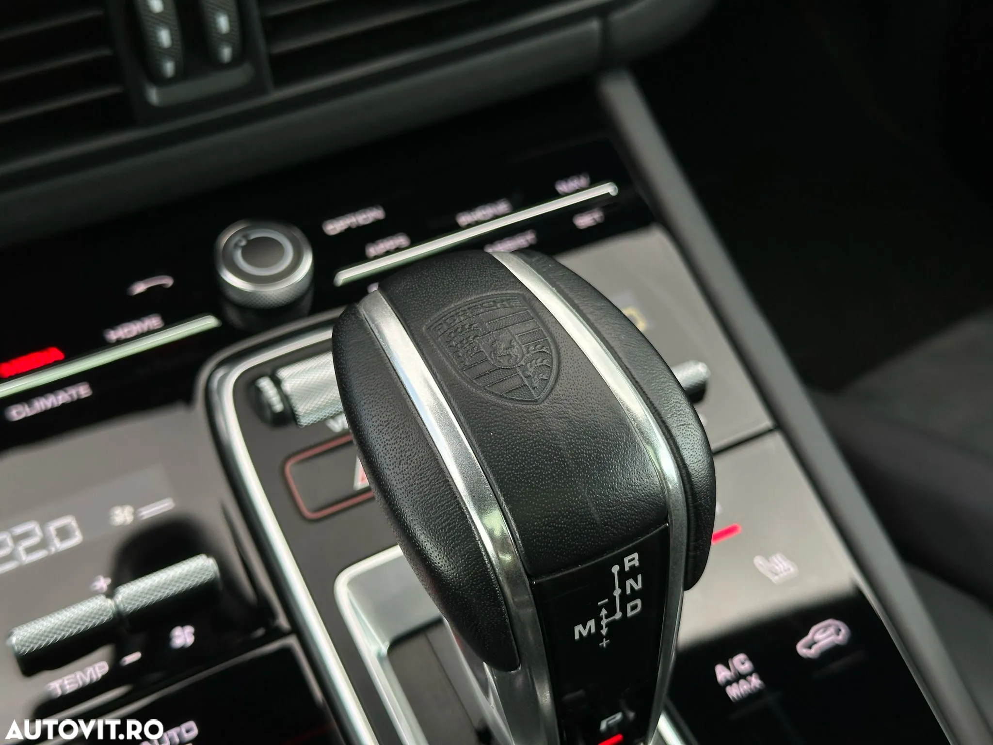 Porsche Cayenne - 19