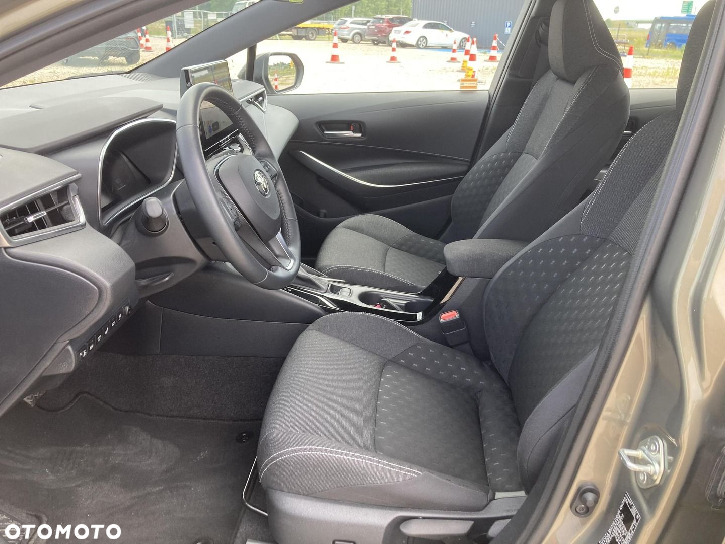 Toyota Corolla - 16