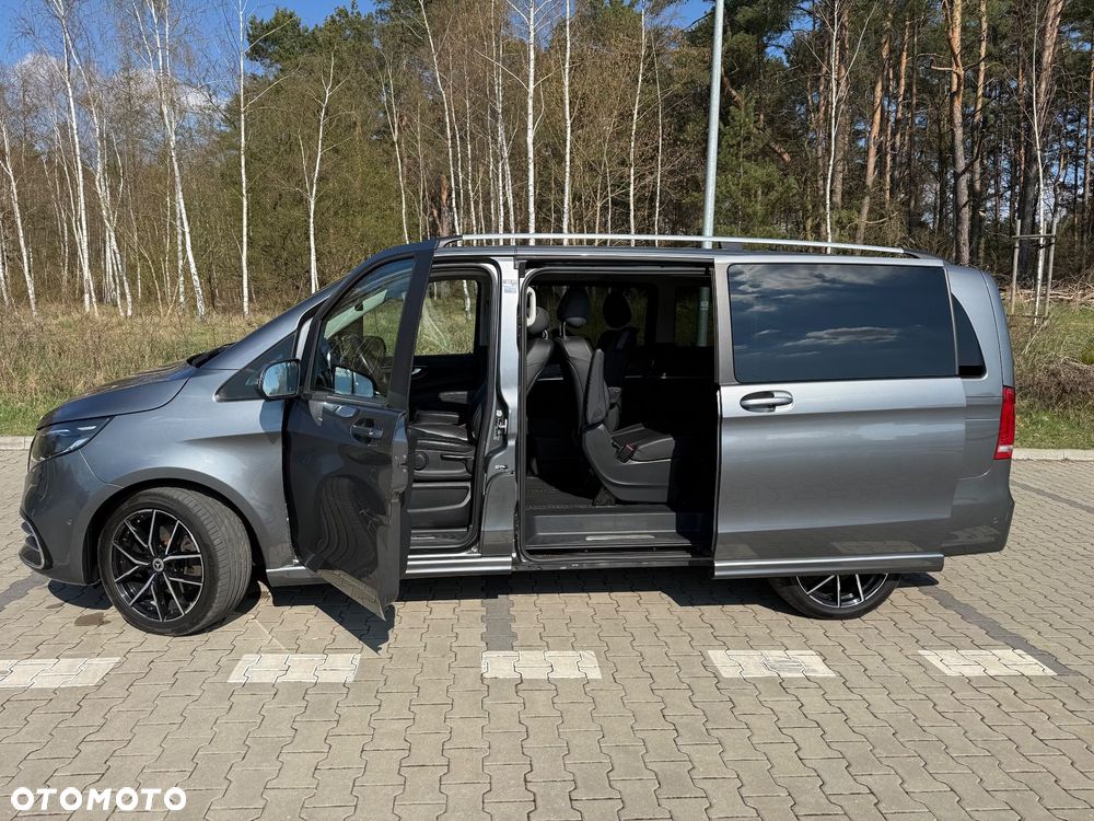 Mercedes-Benz Klasa V 300 d Extralang 9G-TRONIC - 24