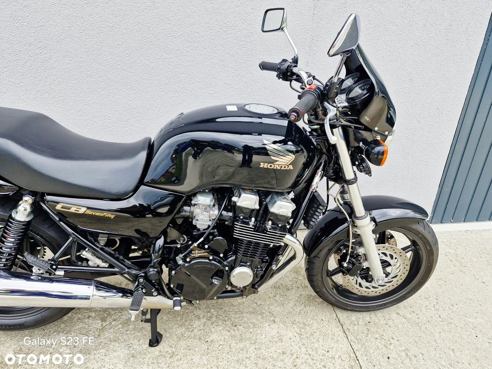 Honda CB - 27
