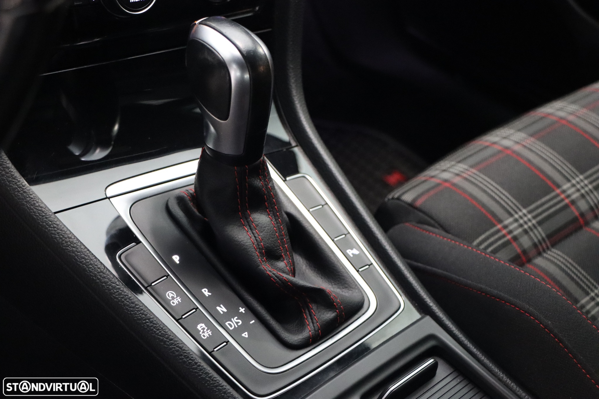 VW Golf 2.0 TSI GTI DSG Performance - 20