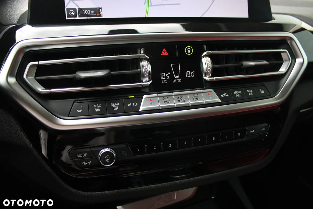 BMW X3 xDrive20d mHEV - 23