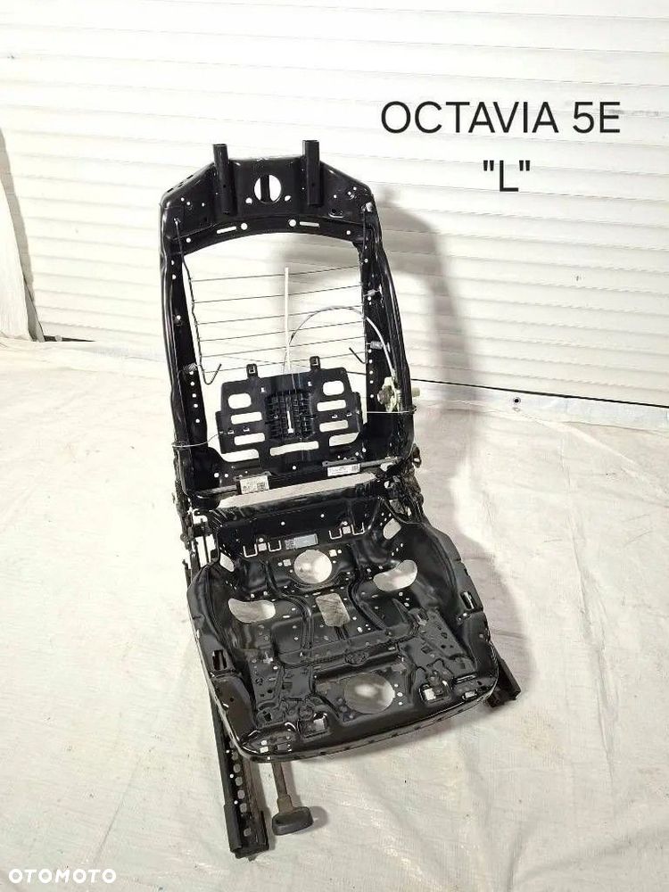 Skoda Octavia 5E 2017 Audi A3 8V Passat B8 Fotel kierowcy stelaż 5Q4881105 - 1