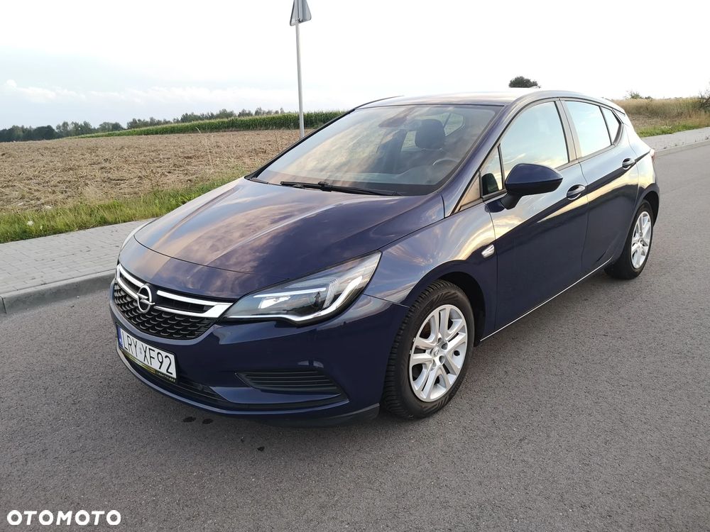 Opel Astra 1.6 CDTI Essentia S&S - 36