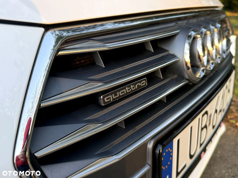 Audi A4 Avant 2.0 TDI quattro sport - 19