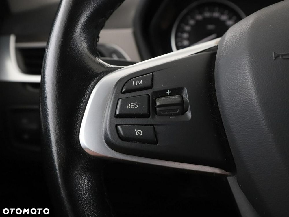 BMW X1 sDrive20i GPF xLine - 31