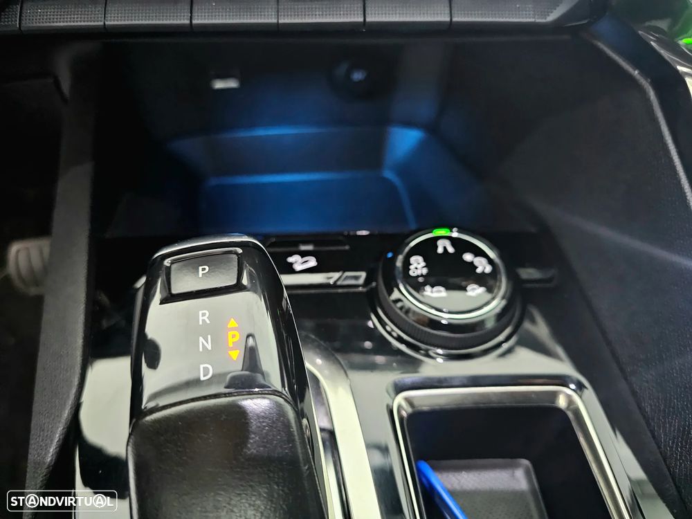 Peugeot 3008 BlueHDi 130 Stop & Start EAT8 Allure - 14