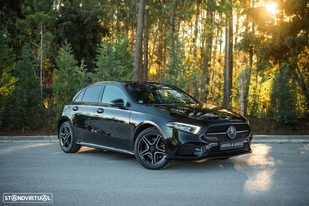 Mercedes-Benz A 250 e AMG Line - 1