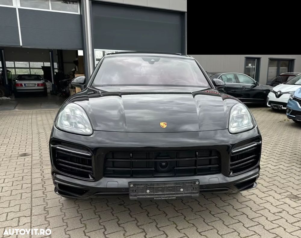 Porsche Cayenne - 2