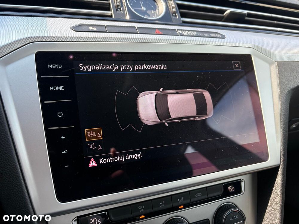 Volkswagen Passat - 30