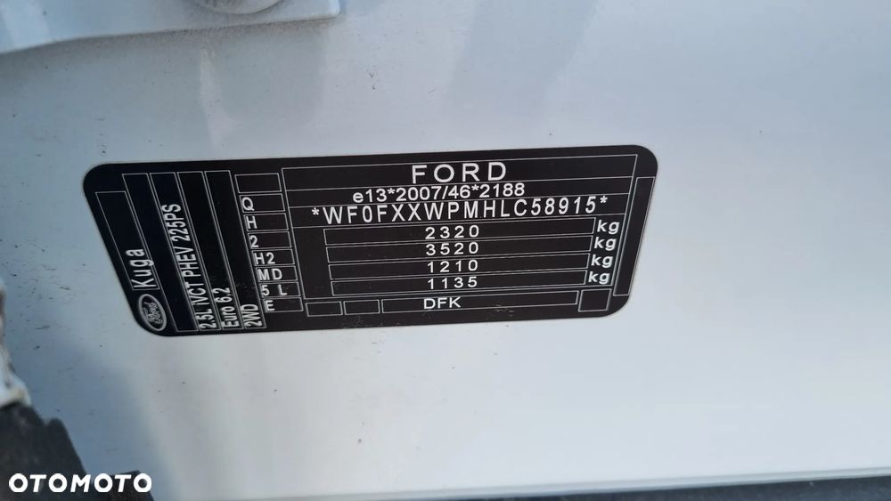 Ford Kuga - 24