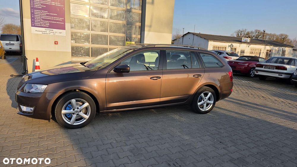 Skoda Octavia 2.0 TDI (Green tec) DSG Ambition - 2