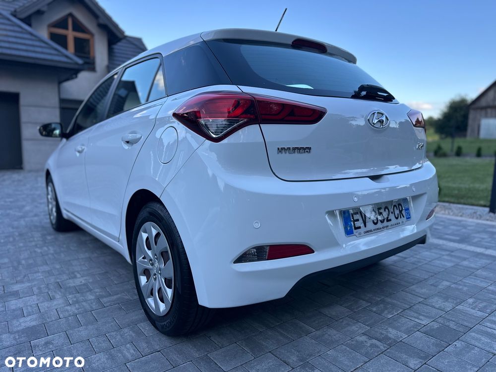 Hyundai i20 - 19