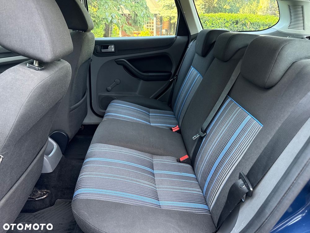 Ford Focus 1.6 TDCi Trend + - 6