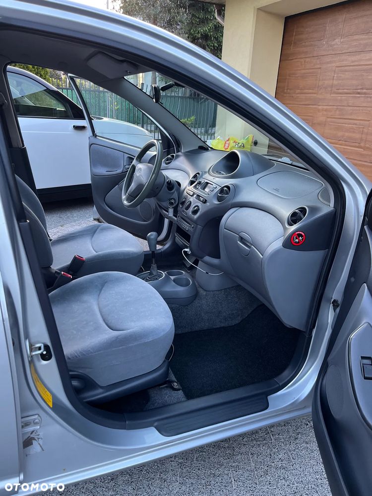 Toyota Yaris 1.3 Luna - 14