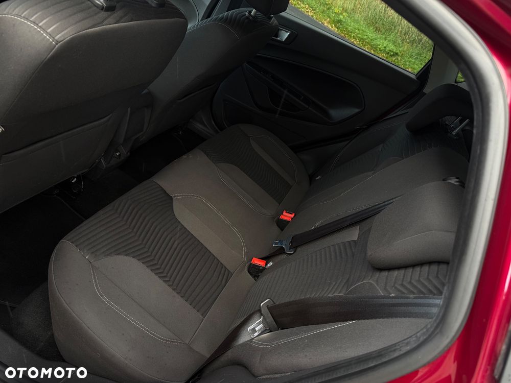 Ford Fiesta 1.0 EcoBoost STart-Stop Titanium - 10