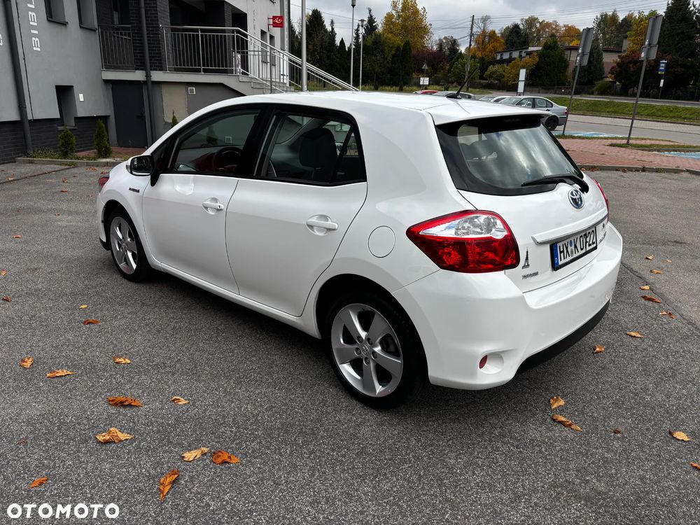 Toyota Auris 1.8 HSD Luna - 13