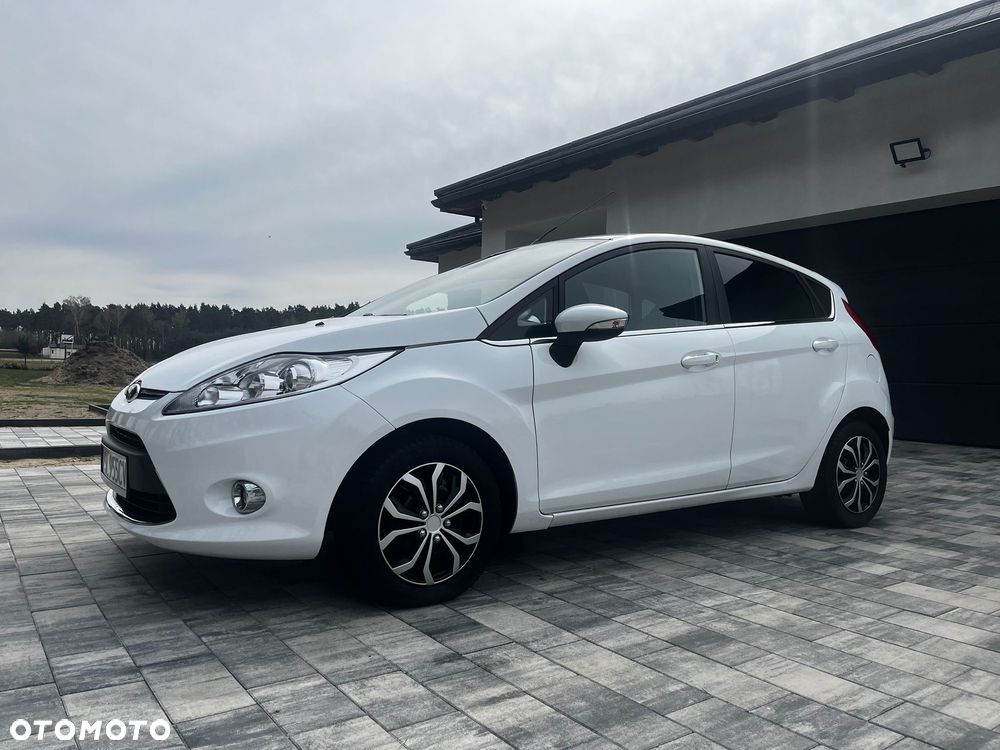 Ford Fiesta 1.25 Titanium X - 2