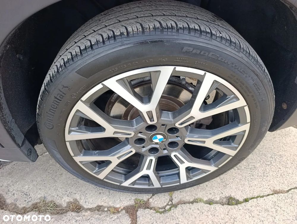 BMW X1 xDrive25i xLine - 17