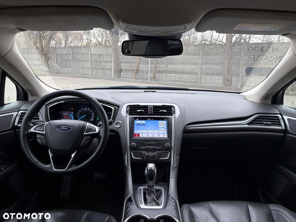 Ford Mondeo 2.0 Hybrid Titanium - 15