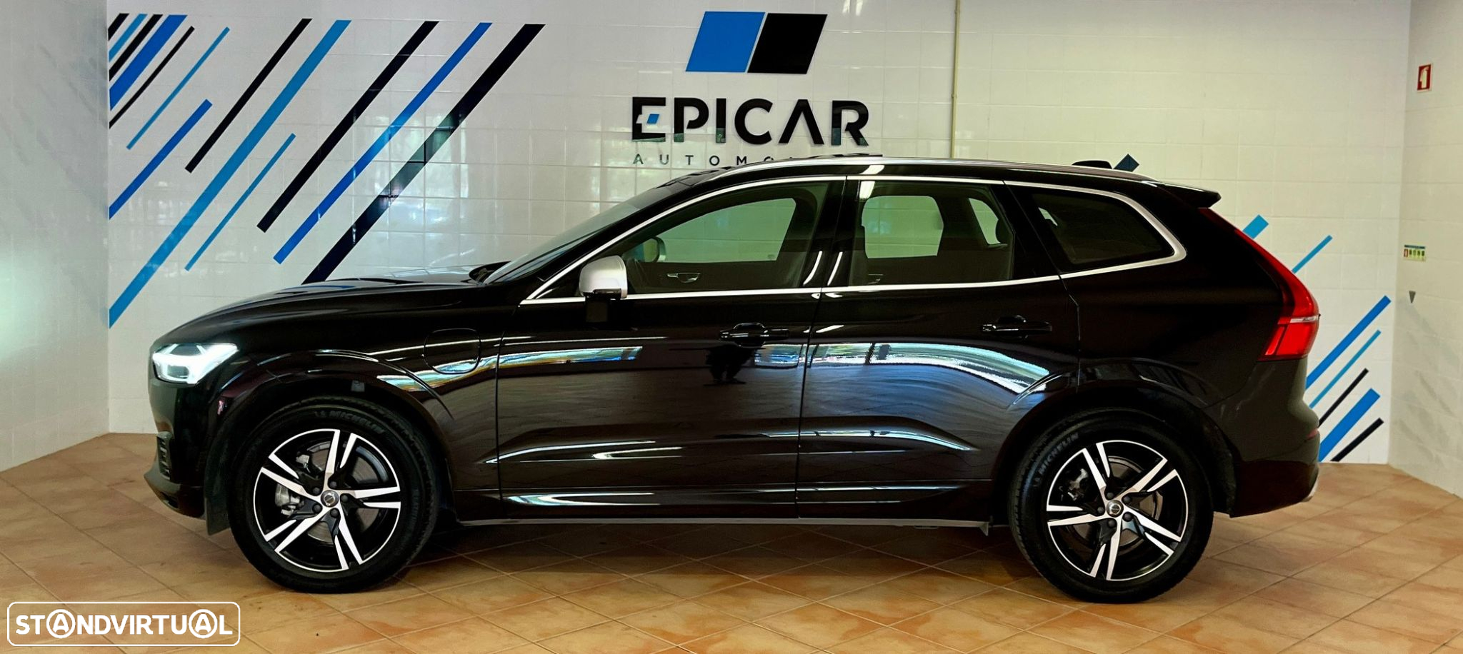 Volvo XC 60 2.0 T8 PHEV R-Design AWD - 7