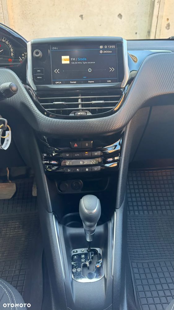 Peugeot 208 1.2 PureTech Allure S&S EAT6 - 9