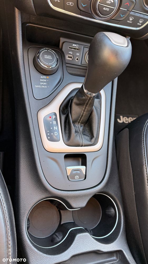 Jeep Cherokee 3.2 V6 Pentastar Active Drive I Automatik Limited - 21