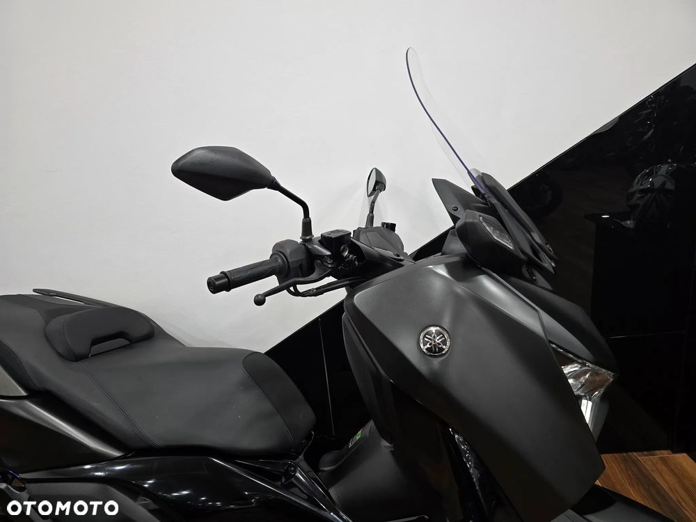 Yamaha X-max - 12