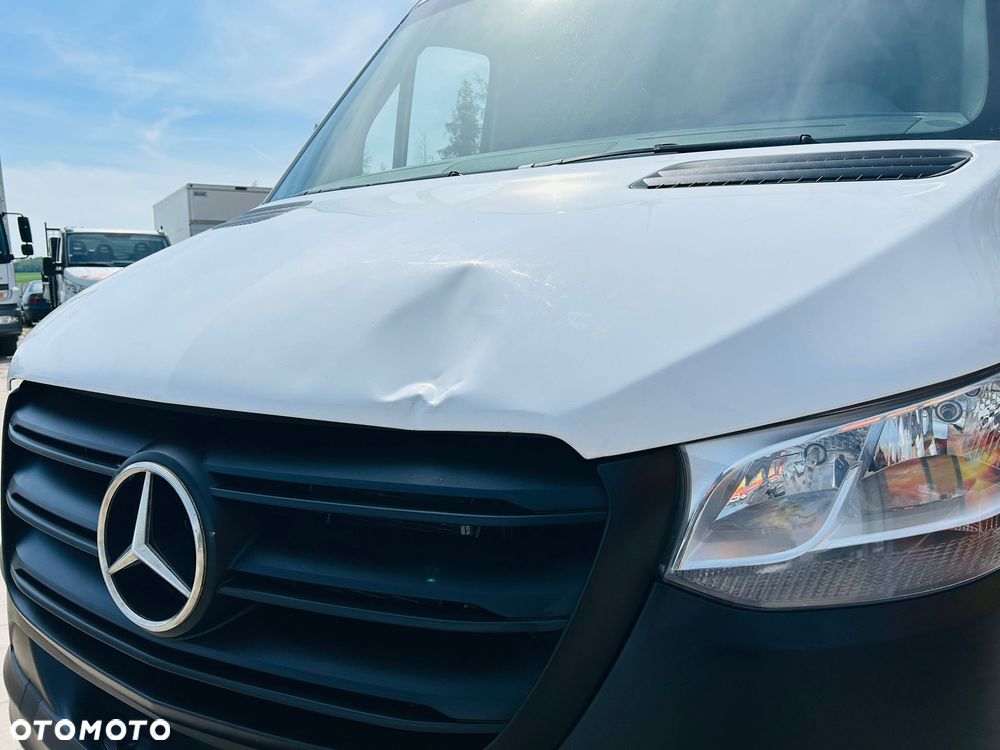 Mercedes-Benz Sprinter - 22