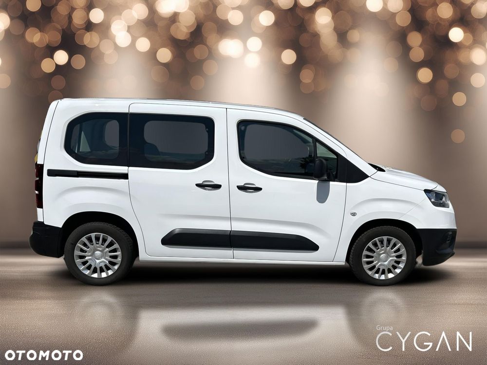 Toyota Proace City Verso 1.2 D-4T Combi - 6