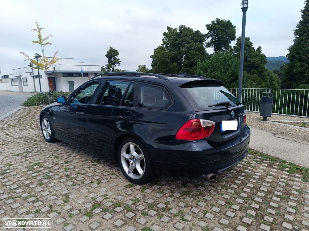 BMW 320 d Touring - 9
