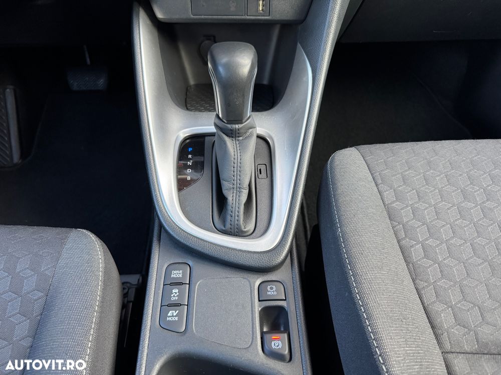 Toyota Yaris 1.5 VVT-i HSD Active - 22