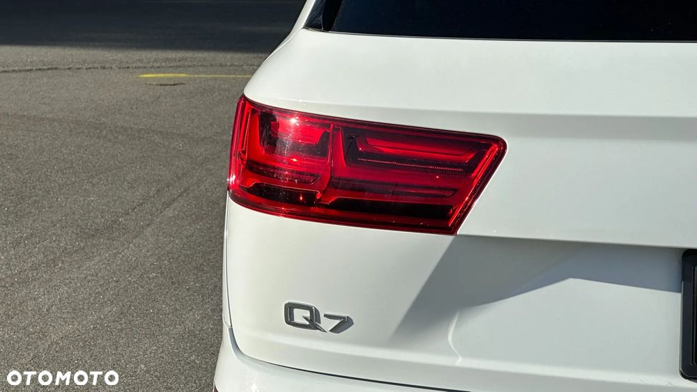 Audi Q7 - 7