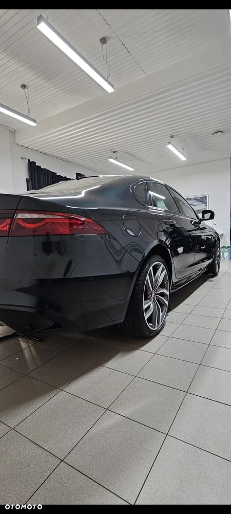 Jaguar XF 2.0 P300 AWD R-Dynamic HSE - 10