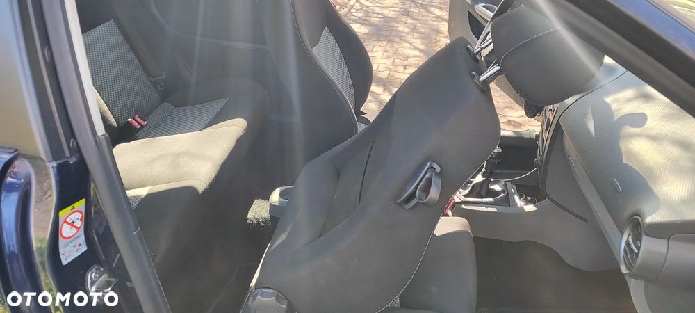 Seat Ibiza SC 1.4 16V Reference - 7
