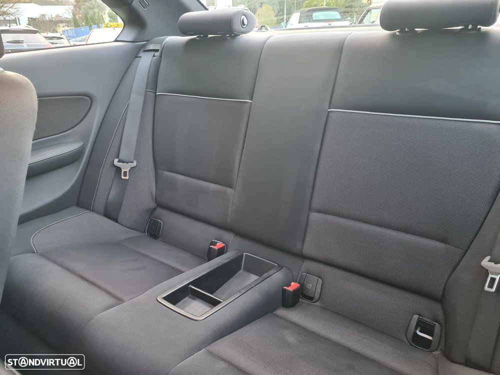 BMW 118 d Limited Edition Lifestyle c/ M Sport Pack - 11