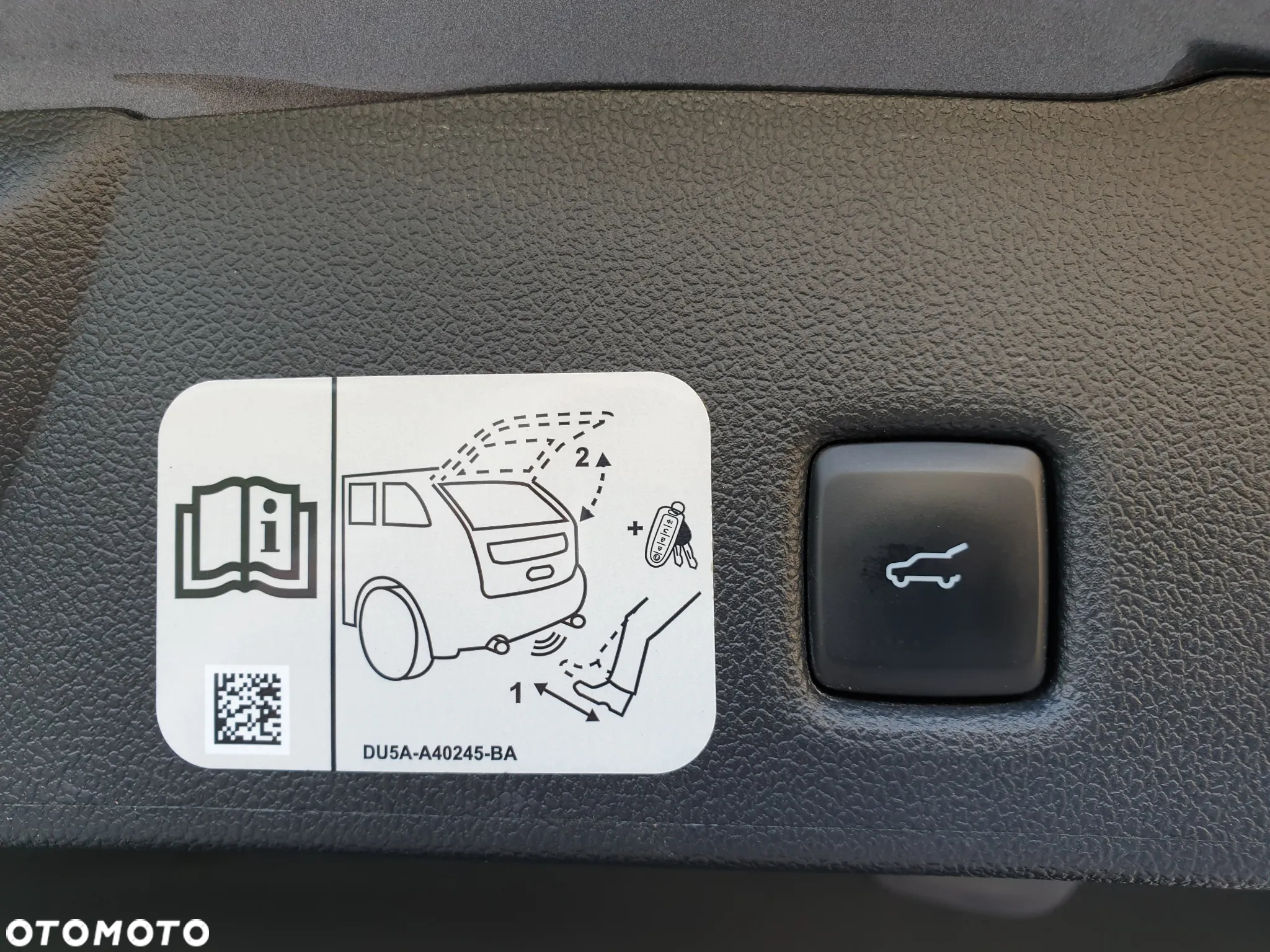Ford Kuga 1.5 EcoBoost TITANIUM - 38