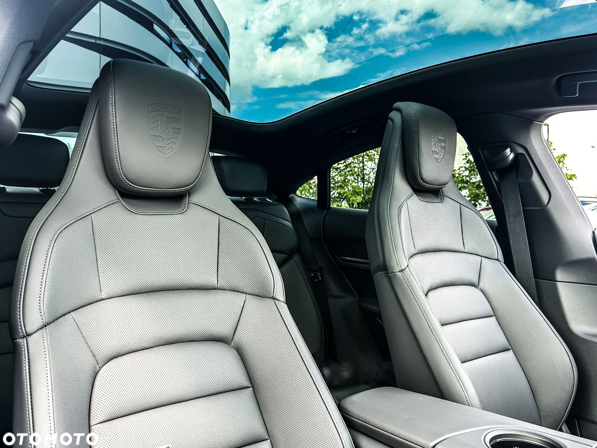 Porsche Taycan 89kWh 4 - 11
