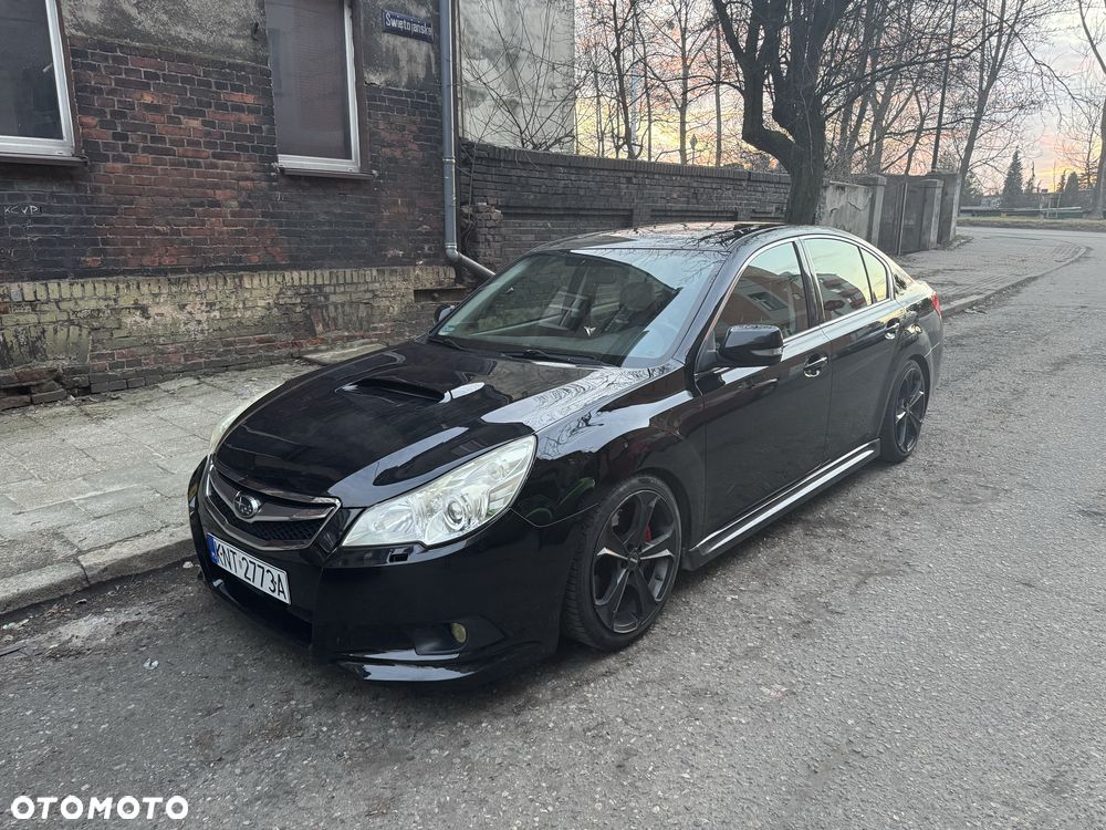 Subaru Legacy - 1