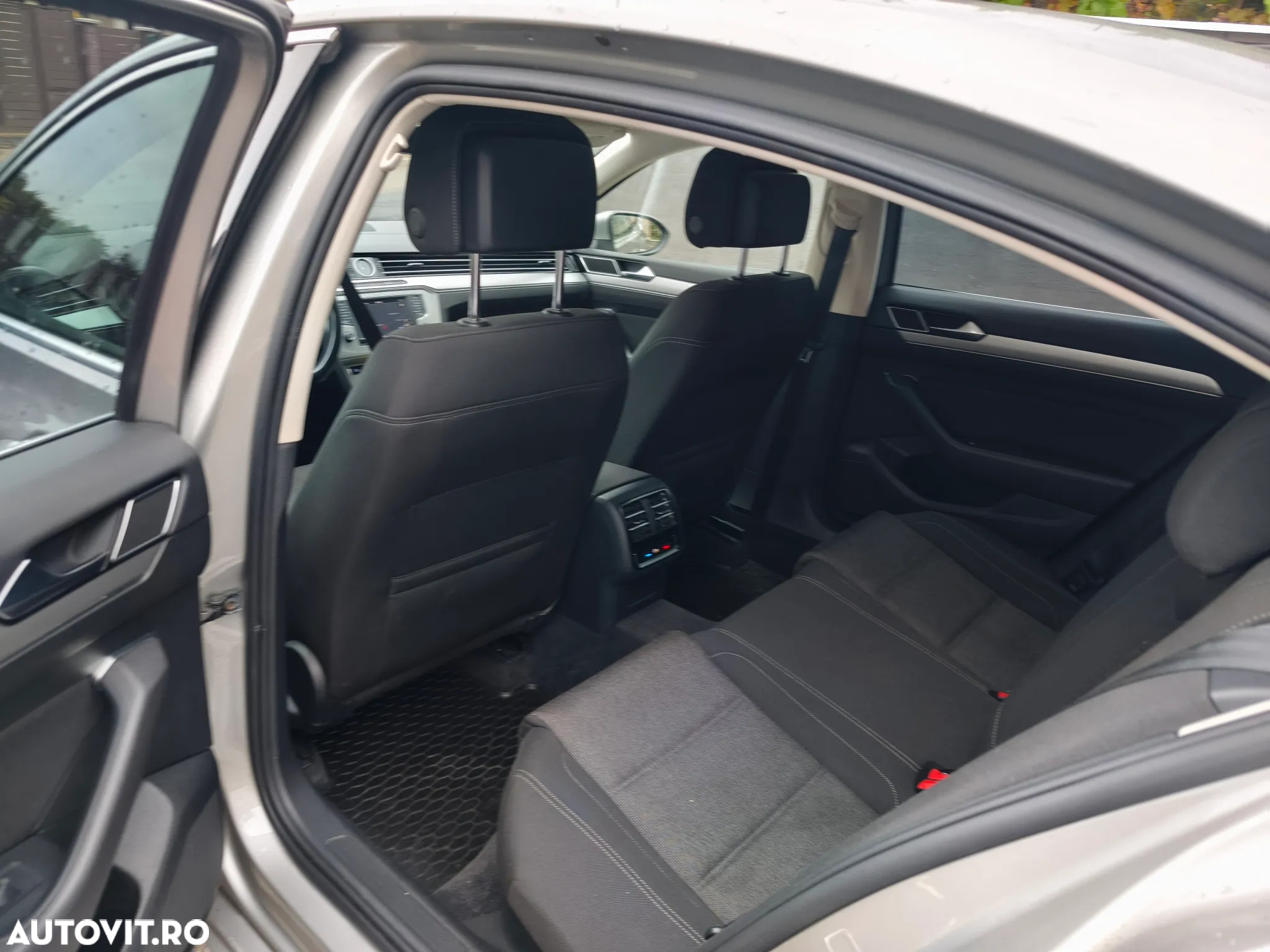 Volkswagen Passat Variant 2.0 TDI DSG (BlueMotion Technology) Highline - 7