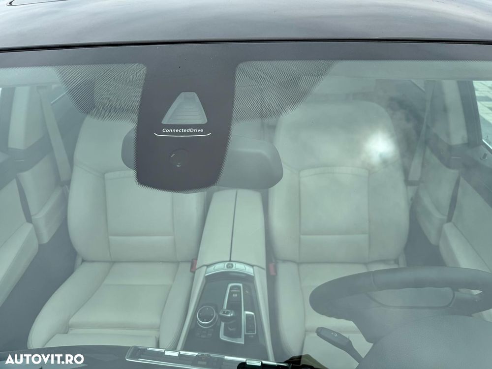 BMW Seria 5 520d Gran Turismo Aut. Luxury Line - 22
