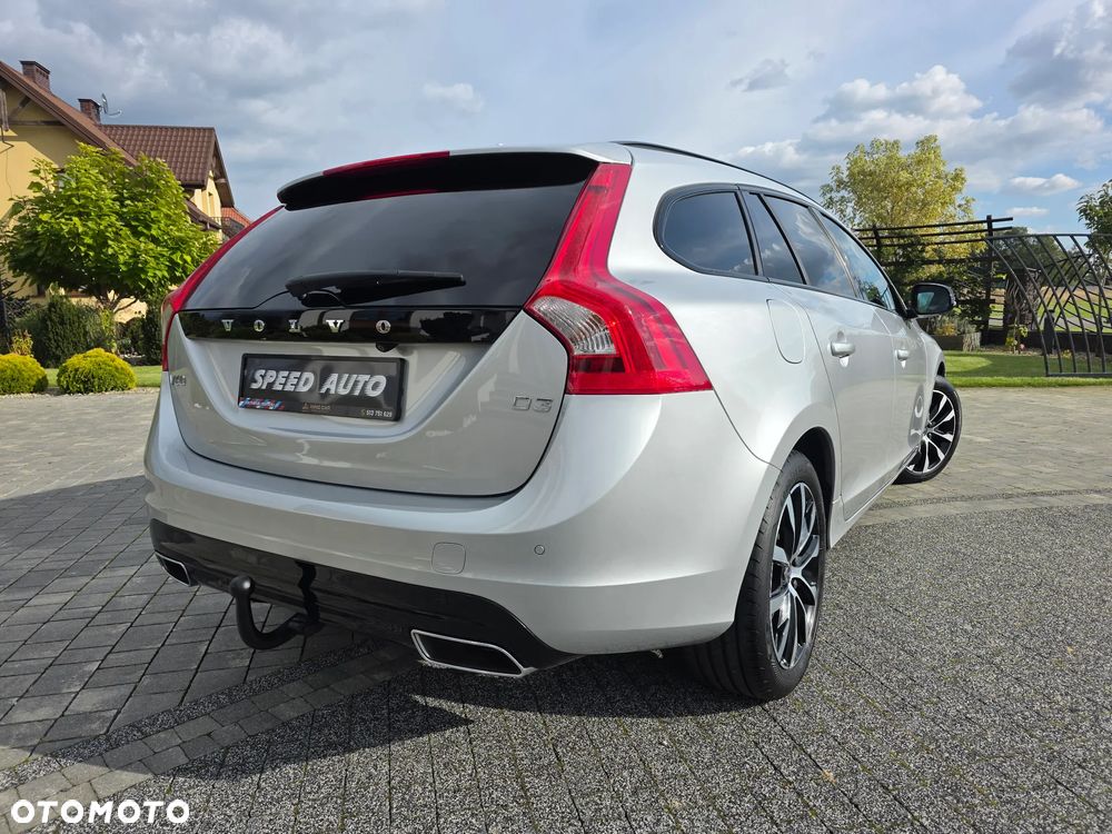Volvo V60 D3 Geartronic Summum - 14