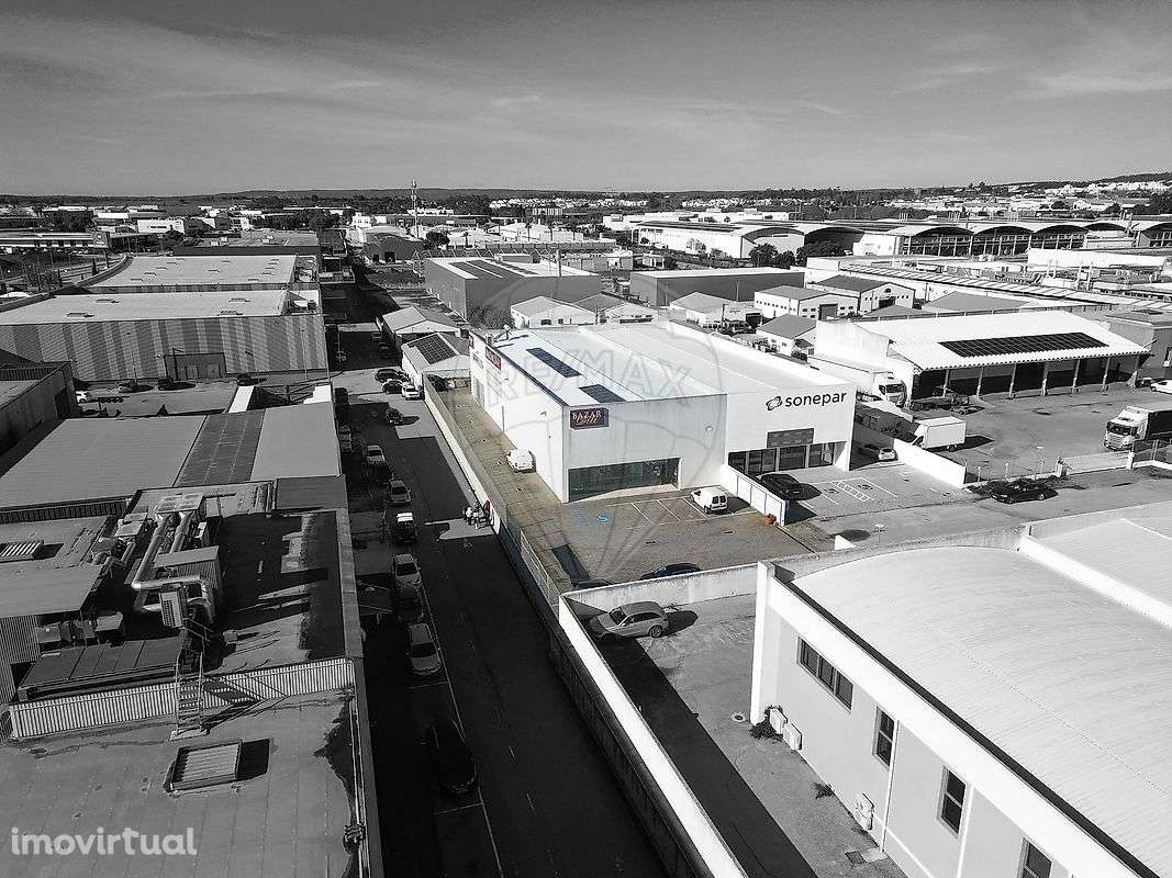 Outros - Comercial  para arrendamento - Grande imagem: 3/27