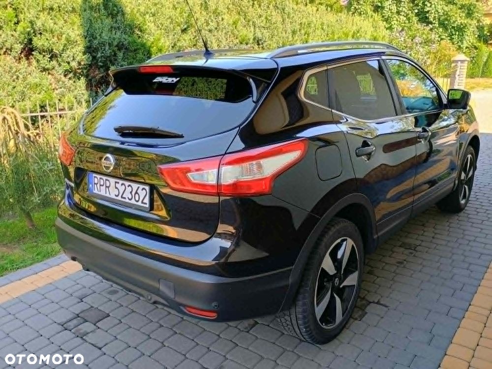Nissan Qashqai 1.2 DIG-T 360 - 2