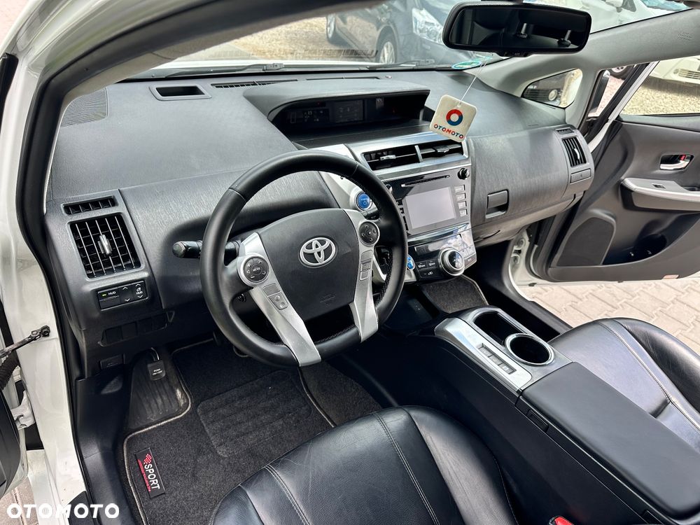 Toyota Prius+ (Hybrid) Executive - 31
