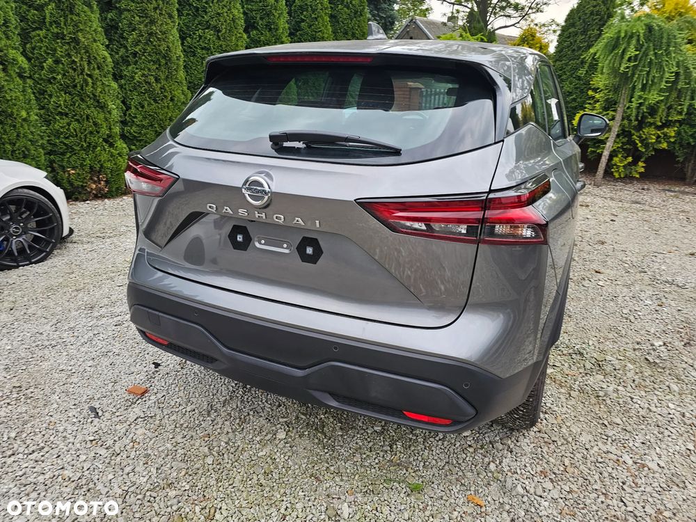 Nissan Qashqai 1.3 DIG-T AKARI - 10