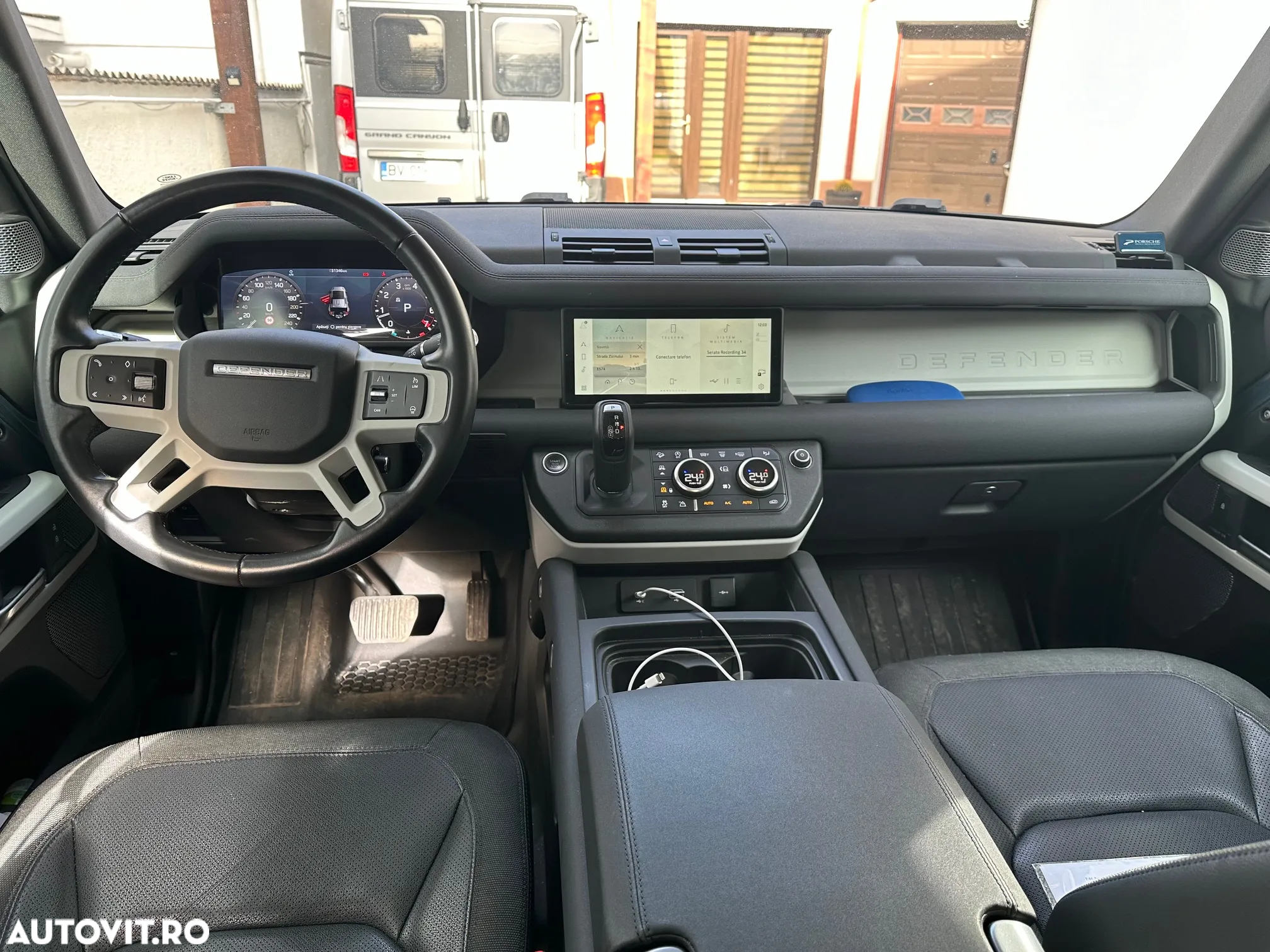 Land Rover Defender 110 3.0P 400 MHEV - 6