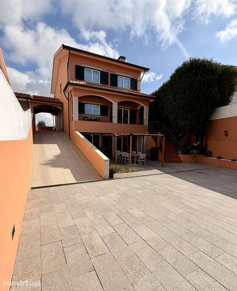 Moradia T3 | Renovada há 3 anos | Perosinho, V.N. Gaia - Grande imagem: 2/40